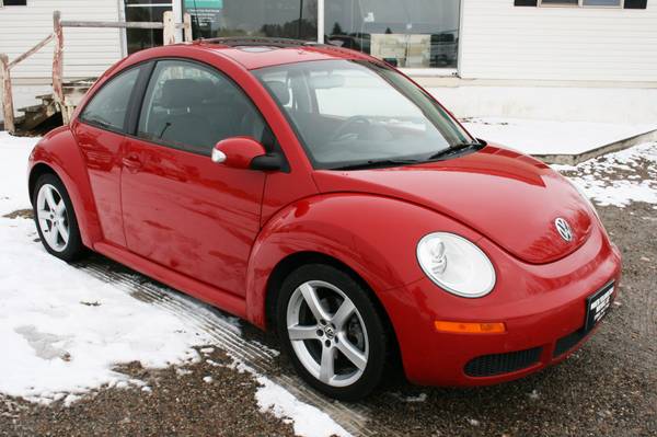 2008 Volkswagen beetle (loaded leather low miles!) - cars & trucks -... for sale in Rigby, ID – photo 2