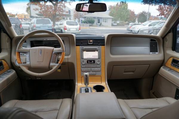☾ 2008 Lincoln Navigator ▶ Luxurious SUV ▶ Sale Price ▶ ▶ - cars &... for sale in Eugene, OR – photo 11