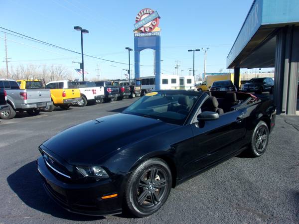 2013 Ford Mustang 2dr Conv V6 - - by dealer - vehicle for sale in Bethany, OK – photo 2