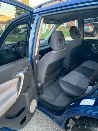 2004 Toyota RAV4 L 4x4 perfect condotion blue-black for sale in Lawrence, NY – photo 10
