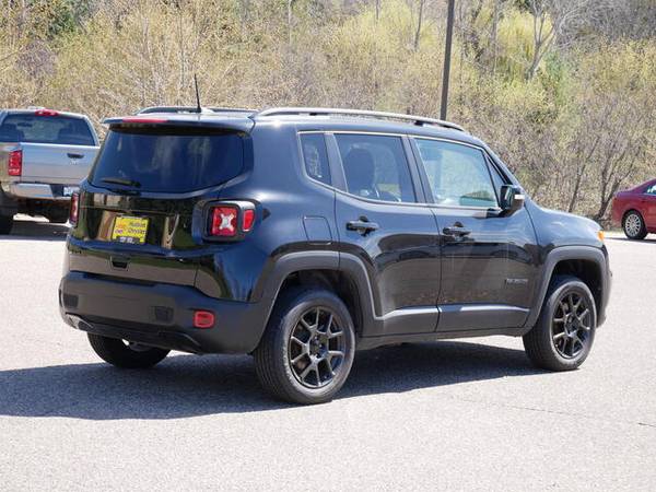 2019 Jeep Renegade Altitude - - by dealer - vehicle for sale in Hudson, MN – photo 10