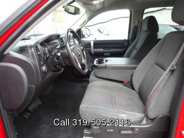 2009 Chevrolet Silverado 1500 4WD Crew Cab 143.5" LT for sale in Waterloo, IA – photo 11
