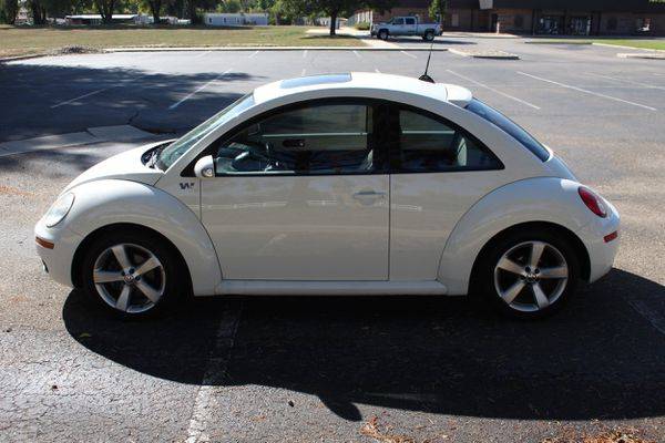 2008 Volkswagen New Beetle Triple White - Over 500 Vehicles to Choose for sale in Longmont, CO – photo 9
