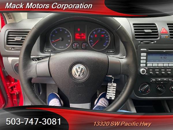 2008 Volkswagen Jetta SEL 1-Owner 5-SPD Moon Roof Heated Leather... for sale in Tigard, OR – photo 12