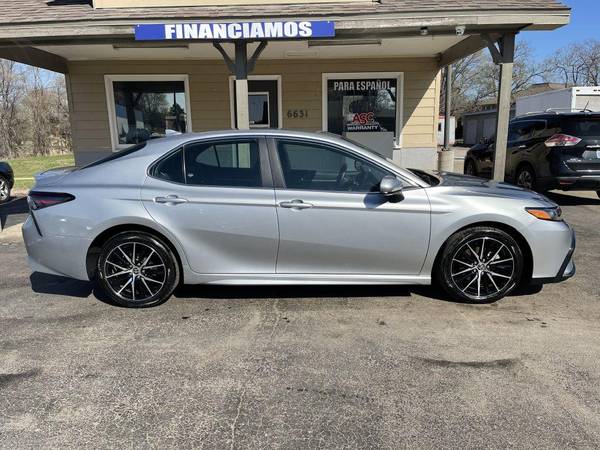 2021 TOYOTA CAMRY SE - - by dealer - vehicle for sale in Shawnee, MO – photo 2