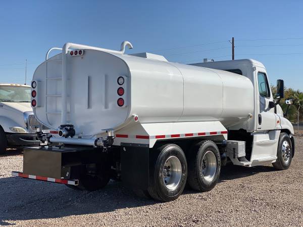 2015 FREIGHTLINER WATER TRUCK - cars & trucks - by dealer - vehicle... for sale in YUMA, OR – photo 4