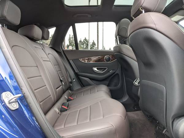 2018 Mercedes-Benz GLC GLC 300 AWD All Wheel Drive SKU: JV070037 for sale in Bellevue, WA – photo 21