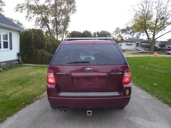 2005 Ford Freestyle Limited AWD for sale in Racine, WI – photo 4