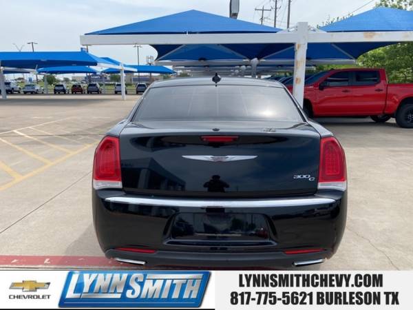 2016 Chrysler 300-Series Base - - by dealer - vehicle for sale in Burleson, TX – photo 10