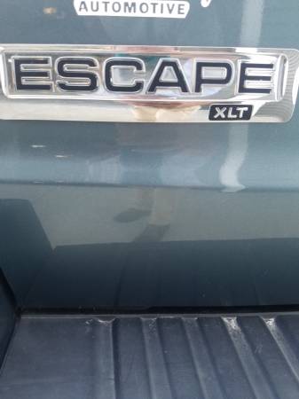 2011 ford escape for sale in Little Chute, WI – photo 3
