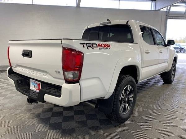 2017 Toyota Tacoma 4x4 4WD Truck TRD Sport Double Cab - cars & for sale in Kent, WA – photo 3