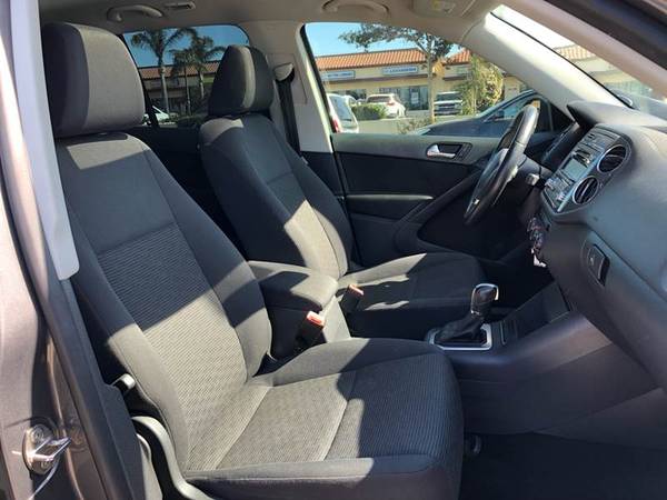 2013 VOLKSWAGEN TIGUAN S ** Panoramic Moon Roof! Immaculate Condition! for sale in Arleta, CA – photo 14