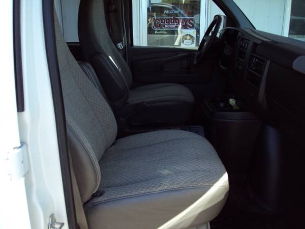 2010 Chevrolet Express Passenger AWD 1500 135 LT for sale in Waite Park, MN – photo 10