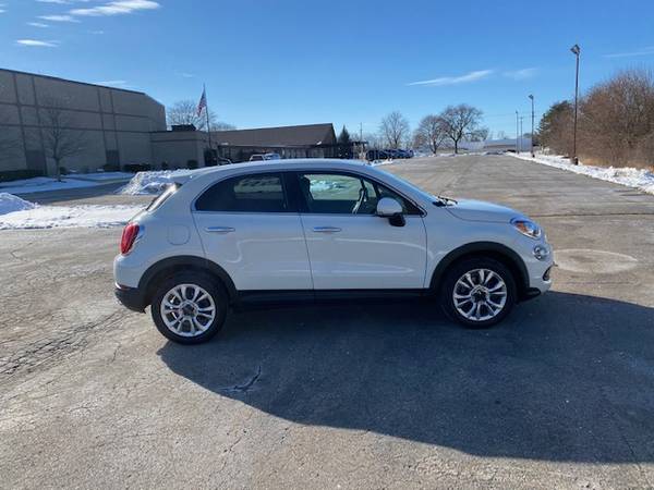 2016 Fiat 500x Lounge NO ACCIDENTS - - by dealer for sale in Grand Blanc, MI – photo 4