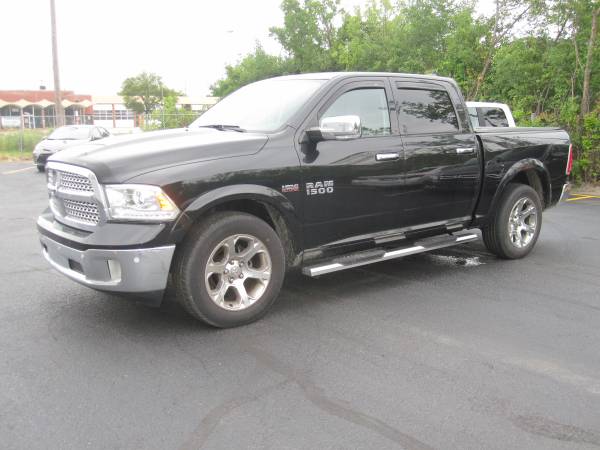 2017 RAM 1500 LARAMIE - - by dealer - vehicle for sale in Arlington Heights, IL – photo 2