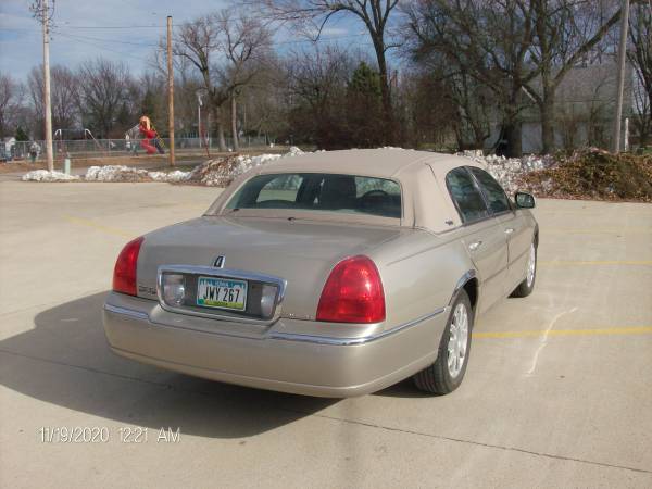2011 Lincoln Signature Limited - cars & trucks - by owner - vehicle... for sale in Sibley, SD – photo 3