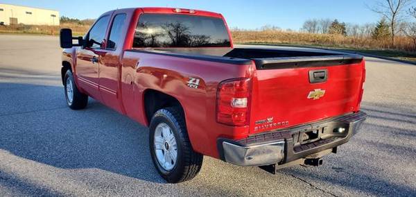 2011 Chevrolet Silverado 1500 Extended Cab - Financing Available! -... for sale in North Franklin, RI – photo 5