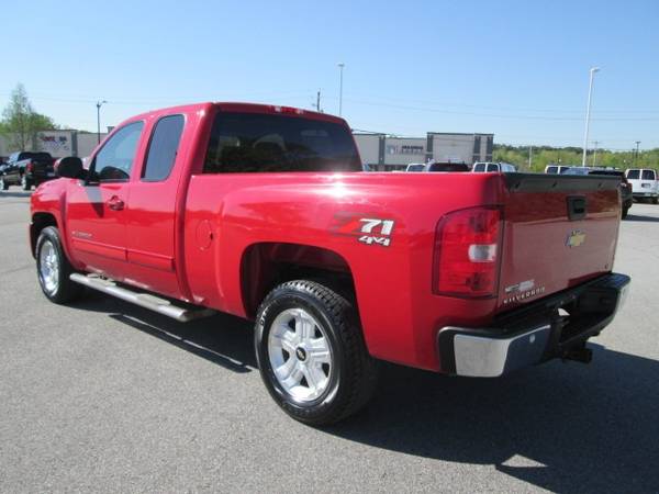2011 Chevy Chevrolet Silverado 1500 LT pickup Victory Red - cars & for sale in Bentonville, AR – photo 3