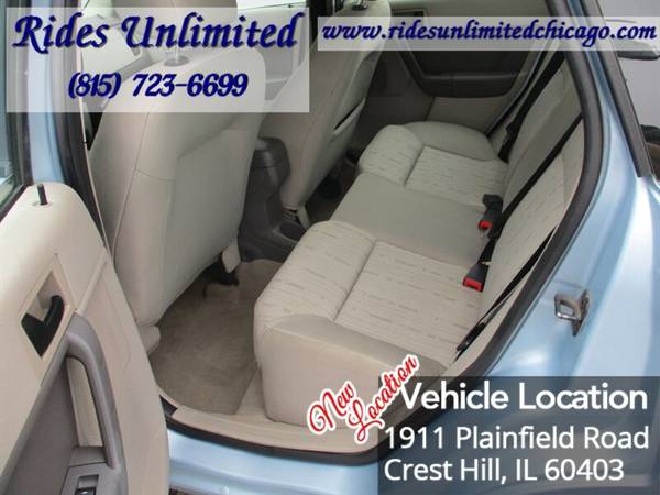 2008 Ford Focus SE - - by dealer - vehicle automotive for sale in Crest Hill, IL – photo 21