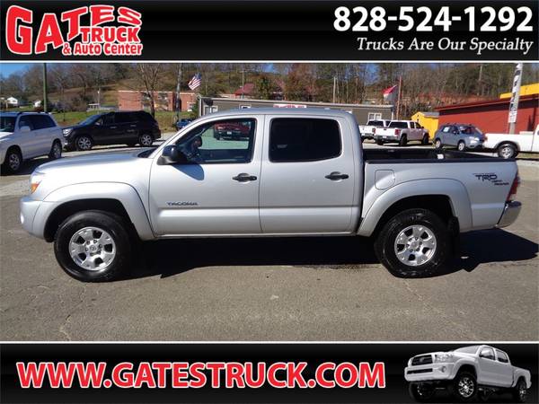 2010 Toyota Tacoma Double Cab 4WD V6 *Silver* - cars & trucks - by... for sale in Franklin, NC – photo 5