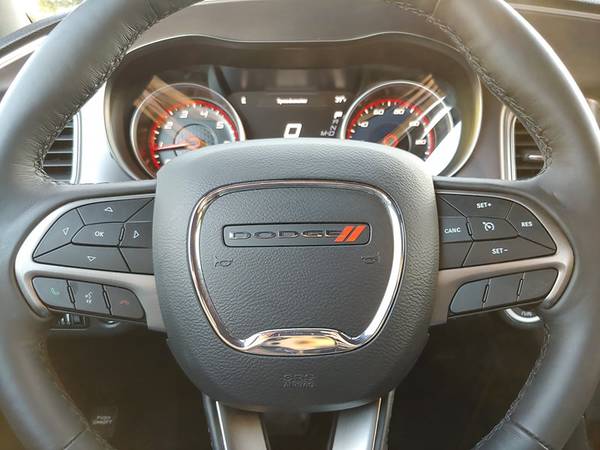 2019 DODGE CHARGER SXT ONLY 4,500 MILES! LEATHER LOADED! 1 OWNER! MINT for sale in Norman, TX – photo 10