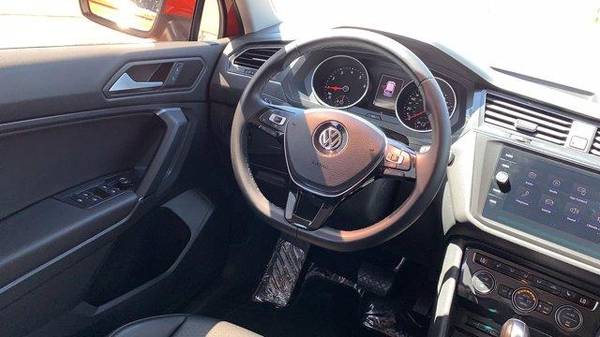 2019 VW Volkswagen Tiguan 2 0T SE suv Habanero Orange Metallic for sale in El Paso, TX – photo 14