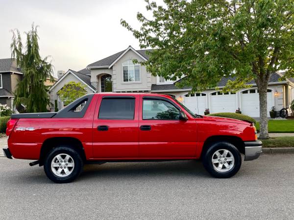 Reliable 2005 Chevy Avalanche 4x4 Strong Chevy! Family Ownd - cars & for sale in Mill Creek, WA – photo 2