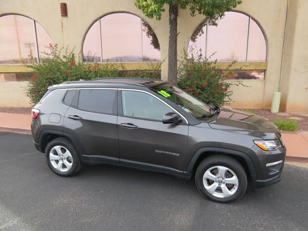 2018 Jeep Compass Latitude suv Granite Crystal Metallic Clearcoat for sale in Tucson, AZ – photo 13