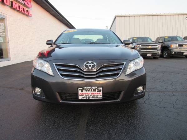 2011 Toyota Camry XLE - cars & trucks - by dealer - vehicle... for sale in Rockford, IL – photo 13