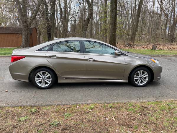 2014 Hyundai Sonata - - by dealer - vehicle automotive for sale in South Windsor, CT – photo 4