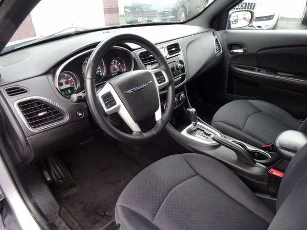 2013 Chrysler 200 Touring for sale in Waterloo, IA – photo 10