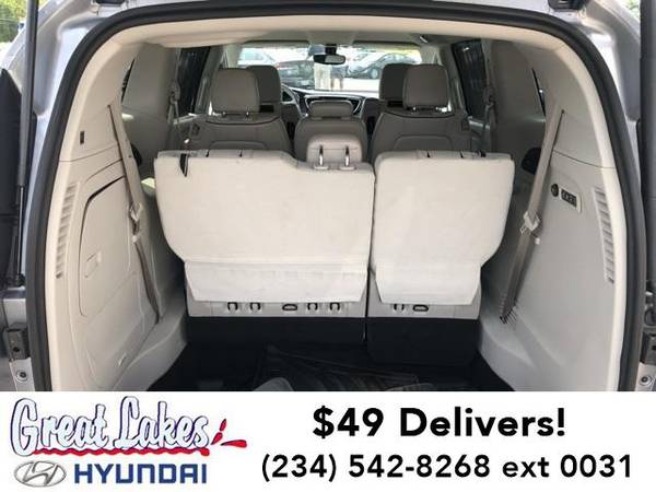 2017 Chrysler Pacifica mini-van Limited for sale in Streetsboro, OH – photo 16