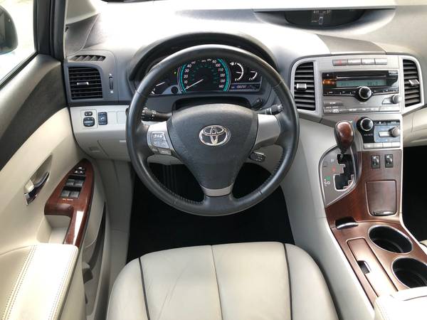 2009 Toyota Venza 2 7L AWD Leather Loaded ONE OWNER Reliable for sale in Bend, OR – photo 12