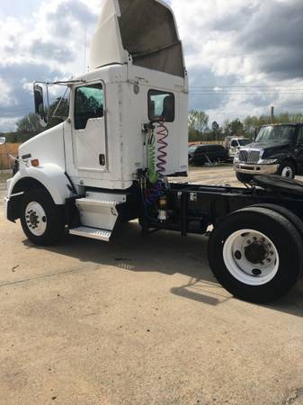 Single Axle Day Cab - - by dealer - vehicle automotive for sale in Cullman, GA – photo 5
