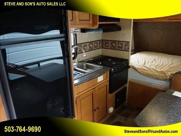 2012 Crossover R-Vision - - by dealer - vehicle for sale in Happy Valley, WA – photo 14