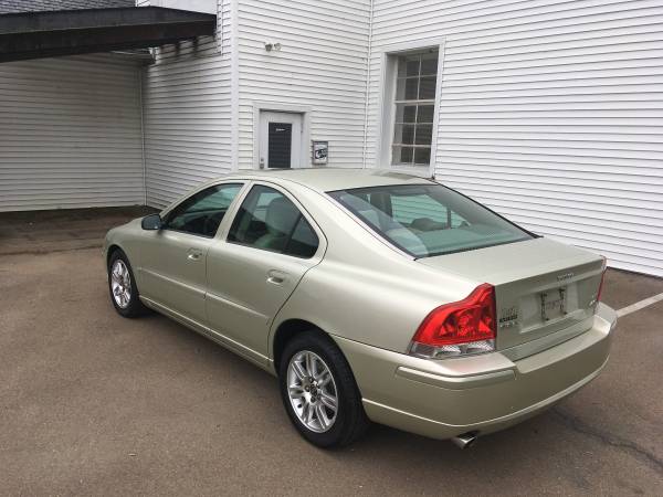 2005 Volvo S60 only 76K - - by dealer - vehicle for sale in Quarryville, PA – photo 3