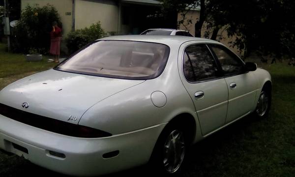 Infiniti Nissan 1993 - cars & trucks - by owner - vehicle automotive... for sale in Ocala, FL – photo 4