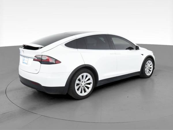 2017 Tesla Model X 75D Sport Utility 4D suv White - FINANCE ONLINE -... for sale in Atlanta, CA – photo 11