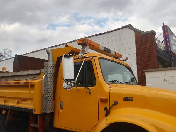 Dump Plow Truck, Salt Spreader,Diesel DT466,58K... for sale in Midlothian, IL – photo 5