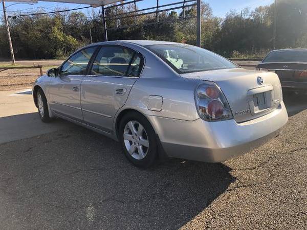 2002 Nissan Altima 2.5 - cars & trucks - by dealer - vehicle... for sale in Jackson, MS – photo 2