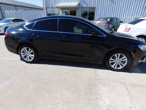 15 CHRYSLER 200 - - by dealer - vehicle automotive sale for sale in Evansville, IN – photo 2