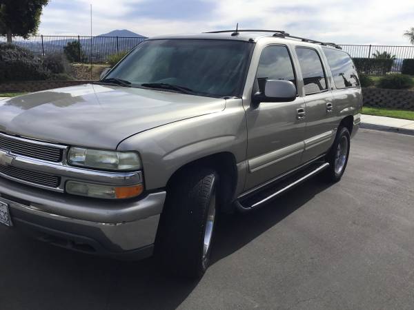 2003 Chevy suburban limited low miles 3rd row seat, great four for sale in San Diego, CA – photo 6