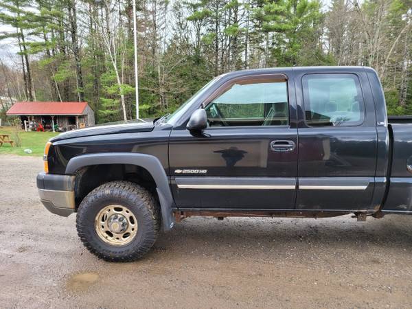 2004 Chevy Silverado 2500 HD 4X4 TODAY 5/10 - - by for sale in Belmont, NH – photo 14