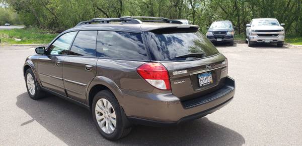 2009 SUBARU OUTBACK LIMITED WAGON AWD, clean carfax one for sale in Minneapolis, MN – photo 6