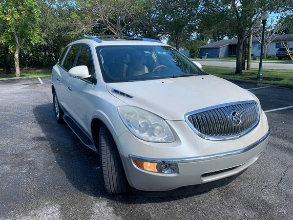 2009 BUICK ENCLAVE 3ROW LEATHER NAVI CALL ME - cars & trucks - by... for sale in Miramar, FL – photo 2