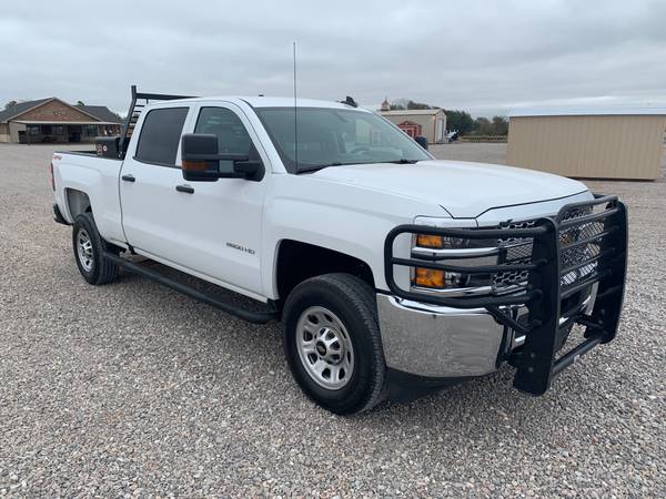 2019 CHEVROLET K2500 CREW CAB GAS 4WD *47K MILES* - cars & trucks -... for sale in Noble, OK – photo 3
