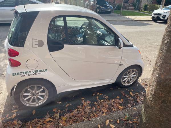Smart Fortwo 2016 - cars & trucks - by owner - vehicle automotive sale for sale in Fresh Meadows, NY – photo 3