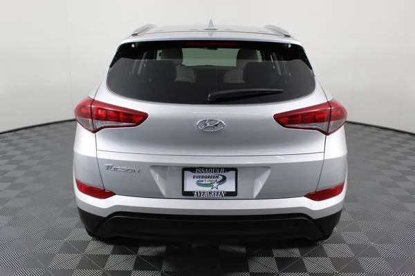 2018 Hyundai Tucson Silver Good deal! for sale in Issaquah, WA – photo 4