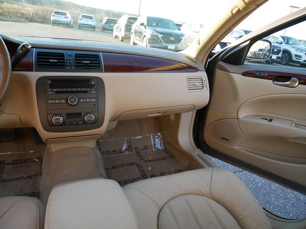 2006 Buick Lucerne CXL - cars & trucks - by dealer - vehicle... for sale in Inver Grove Heights, MN – photo 22