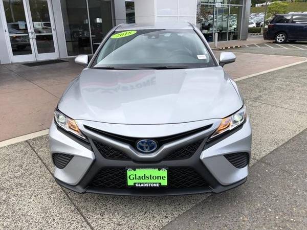 2018 Toyota Camry Hybrid SE CALL/TEXT - cars & trucks - by dealer -... for sale in Gladstone, OR – photo 9